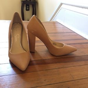 Jessica Simpson nude heels